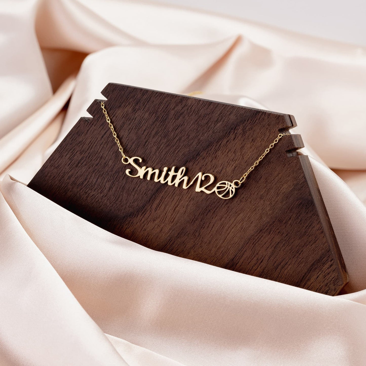 Personalized Sports Mom Necklace - Athlete's Gift Shop